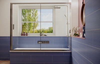 Стеклянная душевая шторка для ванны Ambassador Bath Screens 170 на 140 фотография